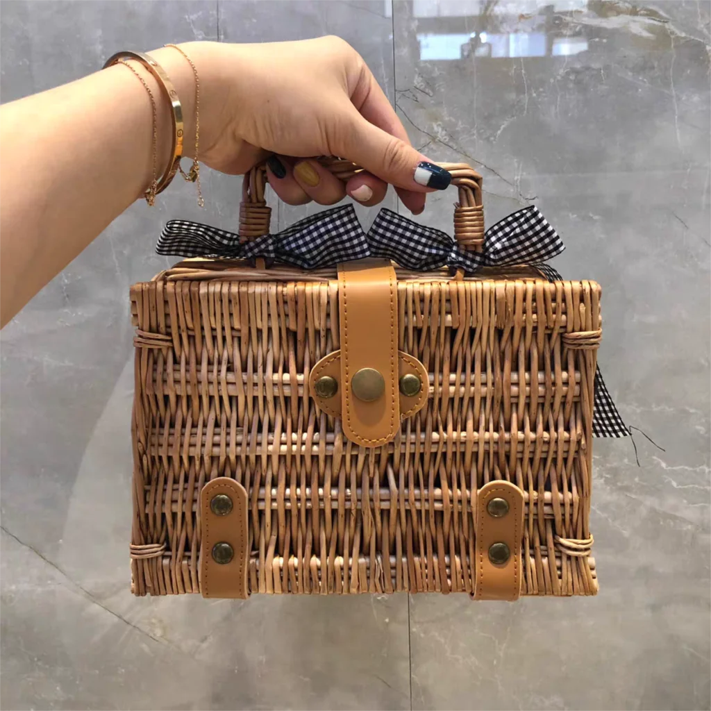 

New small square bag, straw woven bag, rattan woven bag, handbag, hand woven bag, diagonal cross bag, shoulder bag