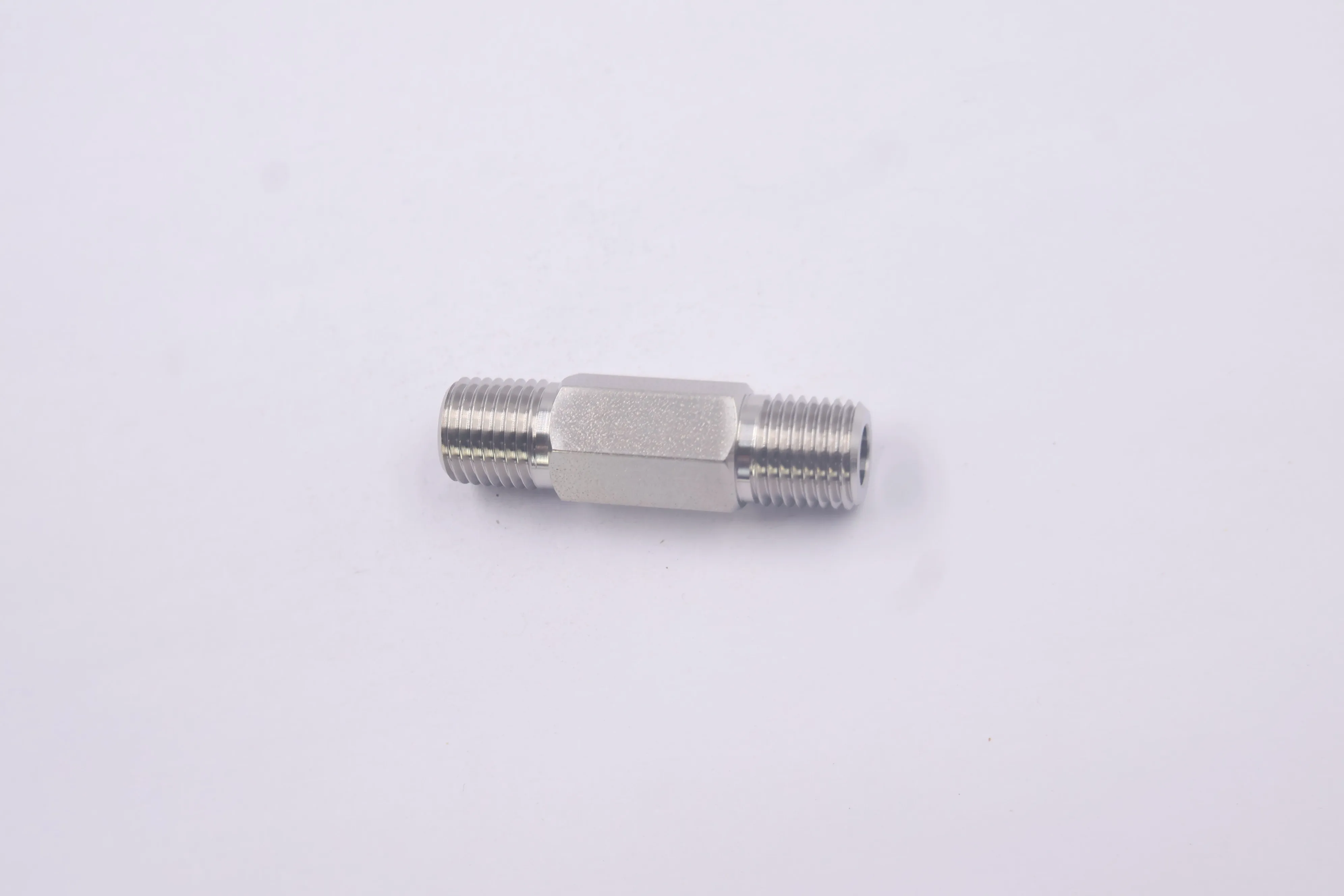 SS-4-HLN-4.00, Stainless Steel Pipe Fitting, Hex Long Nipple, 1/4 in. Male NPT, 4 in. Lengt