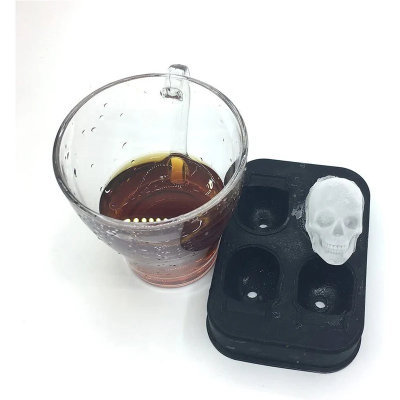 Skull Whisky Cocktail Ice Mold for Spooktacular Drinks