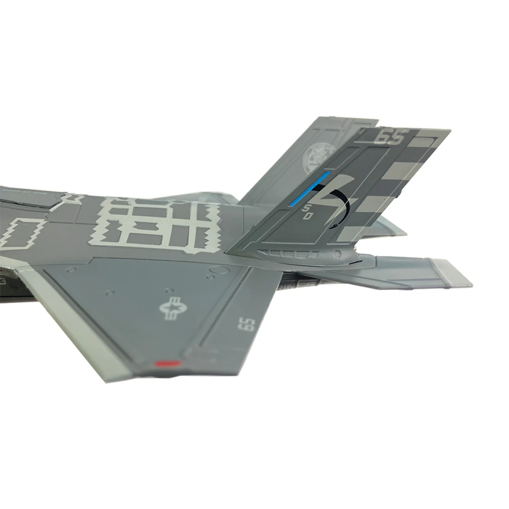 SEBUNAS F-35 1:72 schaal gevechtsvliegtuig snelle modelset plastic militair F35 vliegtuig speelgoed set vliegtuig model met standaard cadeau voor kinderen (27 stuks