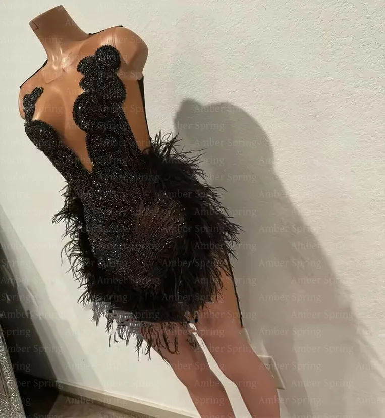 Black Short Prom Dresses Crystal Beading Feathers Girl Birthday Party Dress Sexy Homecoming Cocktail Robe
