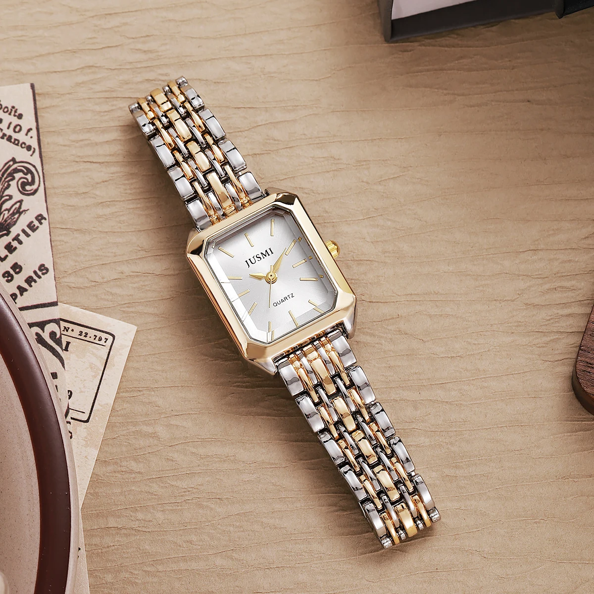 ساعة كوارتز بحزام فولاذي مربع جديد للسيدات، عصرية...