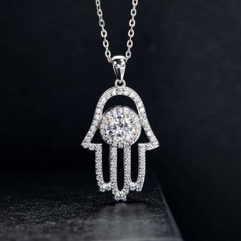 Onelaugh 라운드 브릴리언트 모이사나이트 다이아몬드 목걸이, Hamsa Hand of Fatima 펜던트 소지 목걸이 쥬얼리, 1ct D 컬러, 6.5mm 