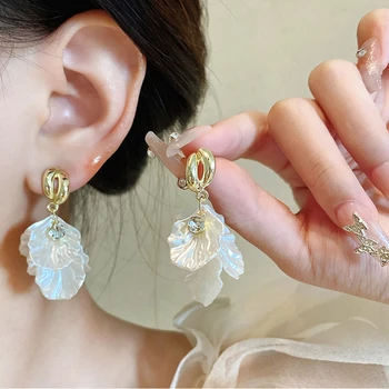 925 Silver Needle Korean Fashion Petal Tassel Earrings For Women Jewelry 2025 Trending Elegant French White Flower Drop Earrings