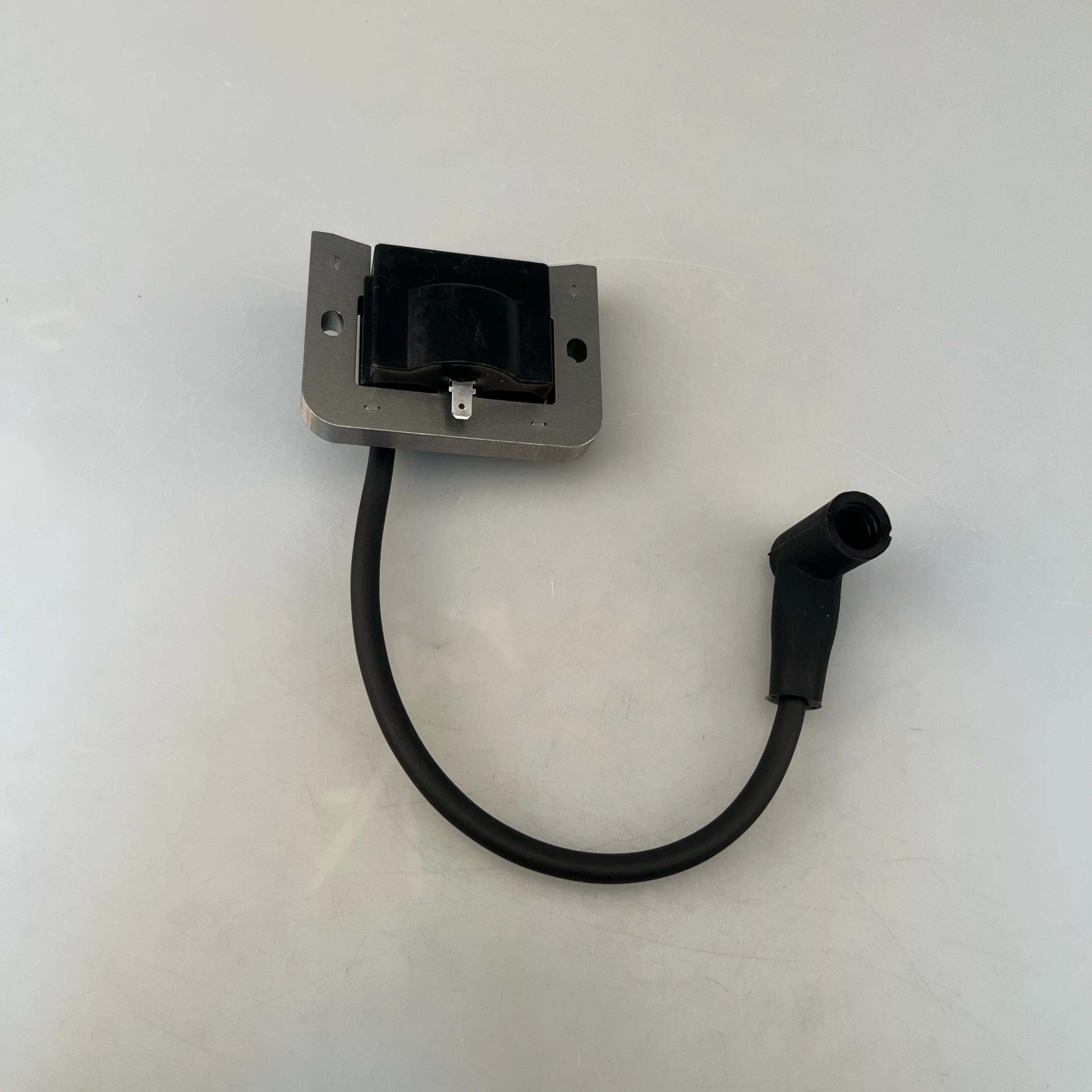 코일러 62 584 04-S 62-584-04-S 6258404-S CH940, CH960, CV940, CV960 엔진용 점화 모듈 코일