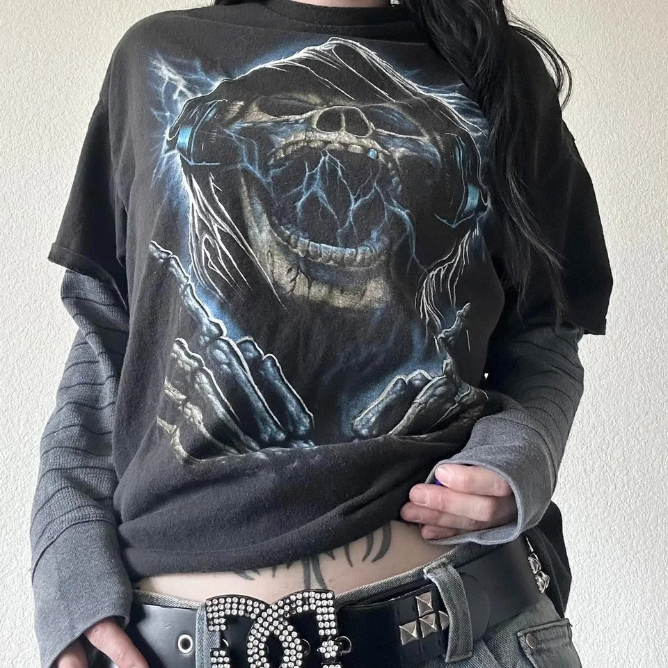 2000s Vintage Cross Skull Print Tee Mall Goth Graphic Long Sleeve