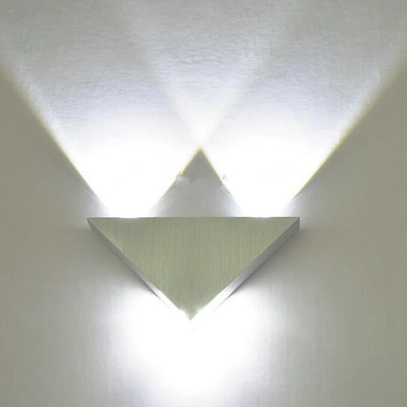 Tanie Morden oświetlenie naścienne LED kształt trójkąta oświetlenie wewnętrzne sypialnia kinkiet sklep