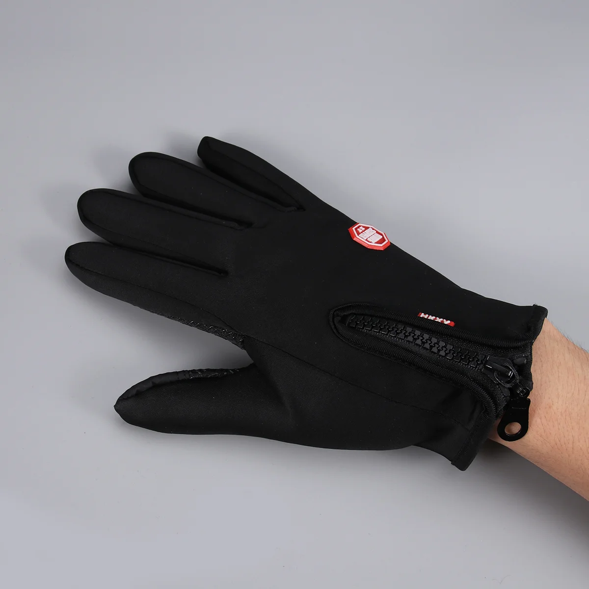 

Winter Warm Fleece Lined Touch Screen Wrist Gloves Women Men Adult Solid Fashion Full Finger Windproof Glove