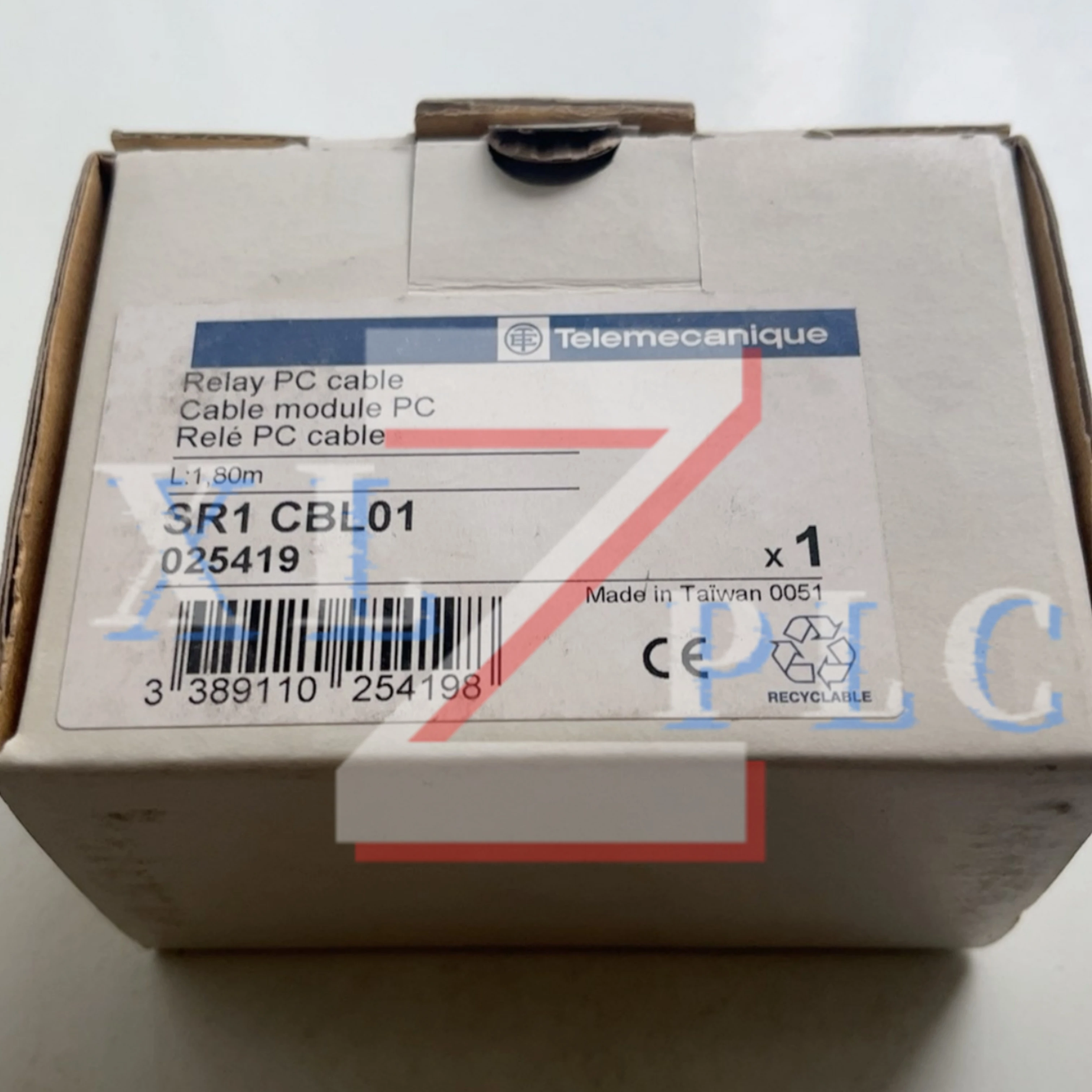 SR2USB01 프로그래밍 가능 케이블 SR1CBL01 100% 새 제품