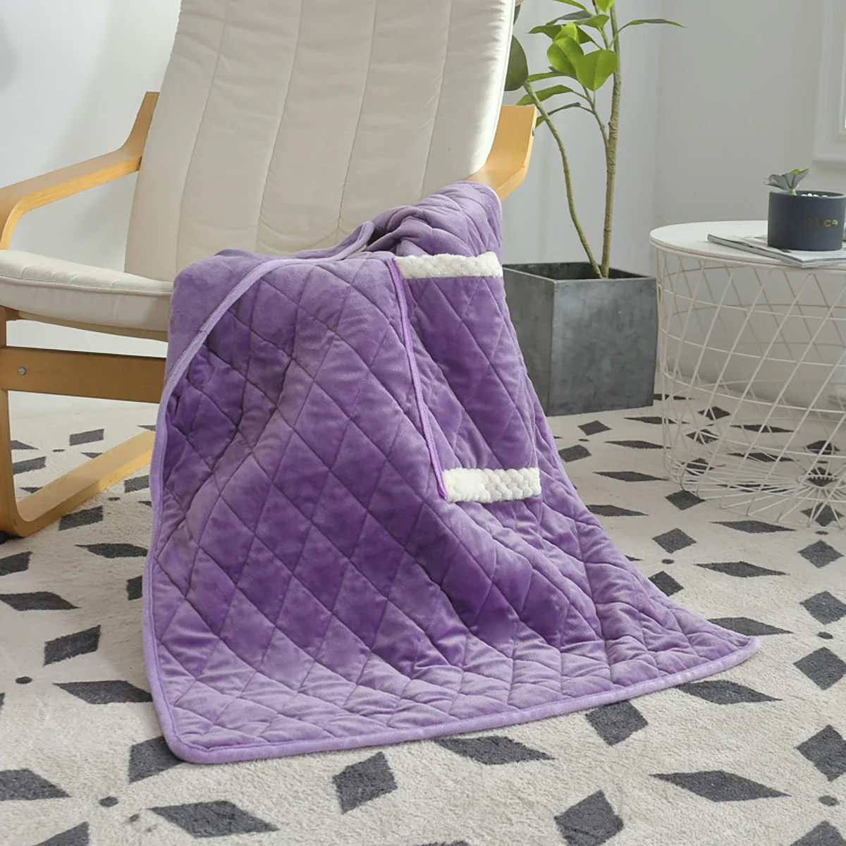 Description Picture 6 of item60x80cm Usb Multifunctional Electric Blanket Heating Blanket Office Lunch Break Heating Pad Hand Warmer Perfect Christmas Gift