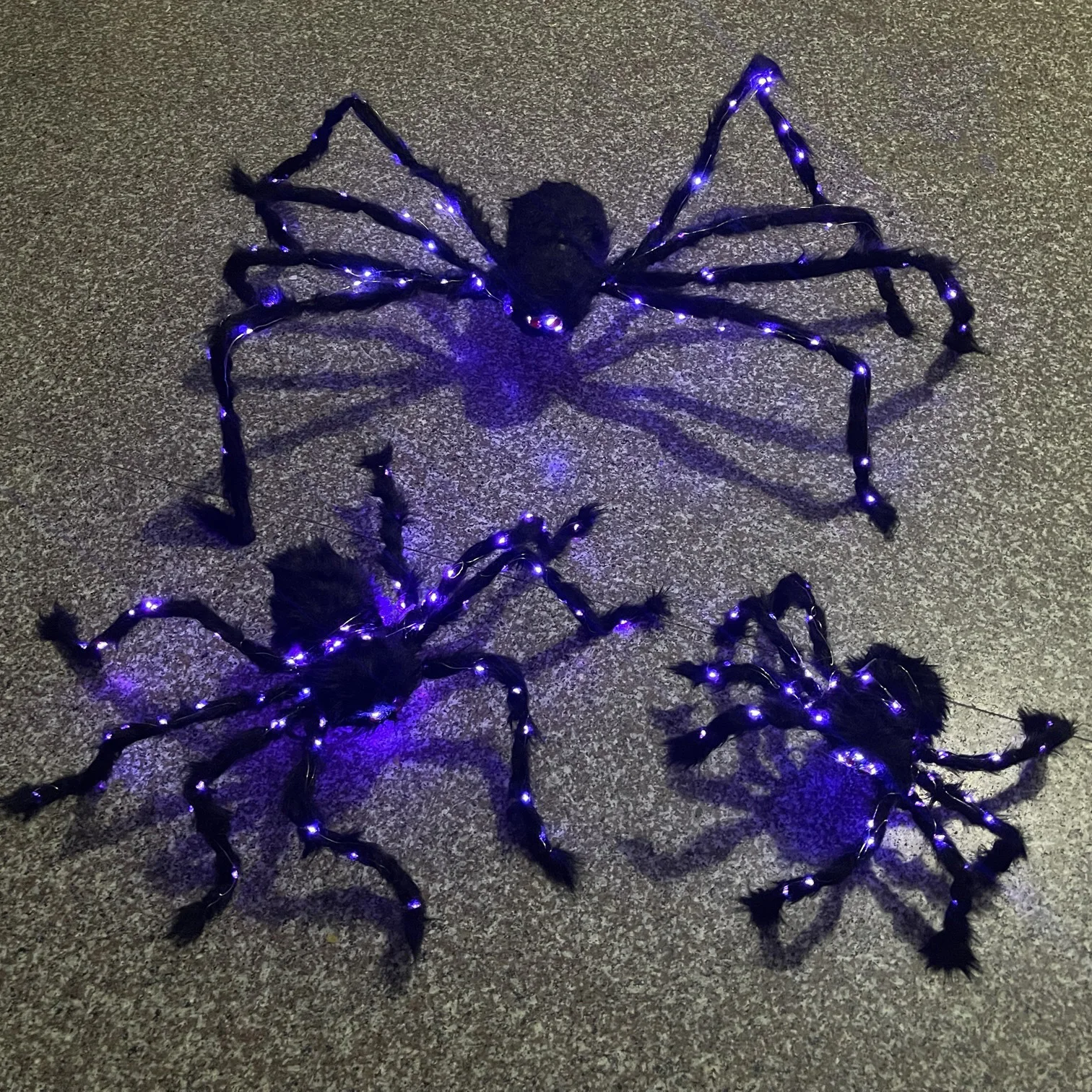 30cm/50cm Shining Spider Halloween Decoration Plush Spider Decoration Bar Ghost House Trick Prop Arrangement