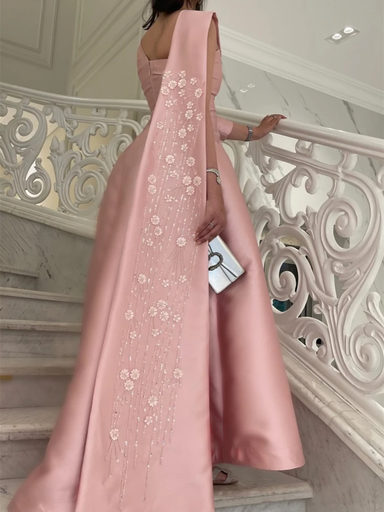 Рисунок 2 - Атласные трапециевидные платья