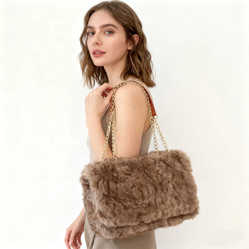 Fashion Luxury Warm Imitation Rabbit Hair Women's Large Capacity Handbag Y2K Fluffy Bag Winter Plush Underarm Bag