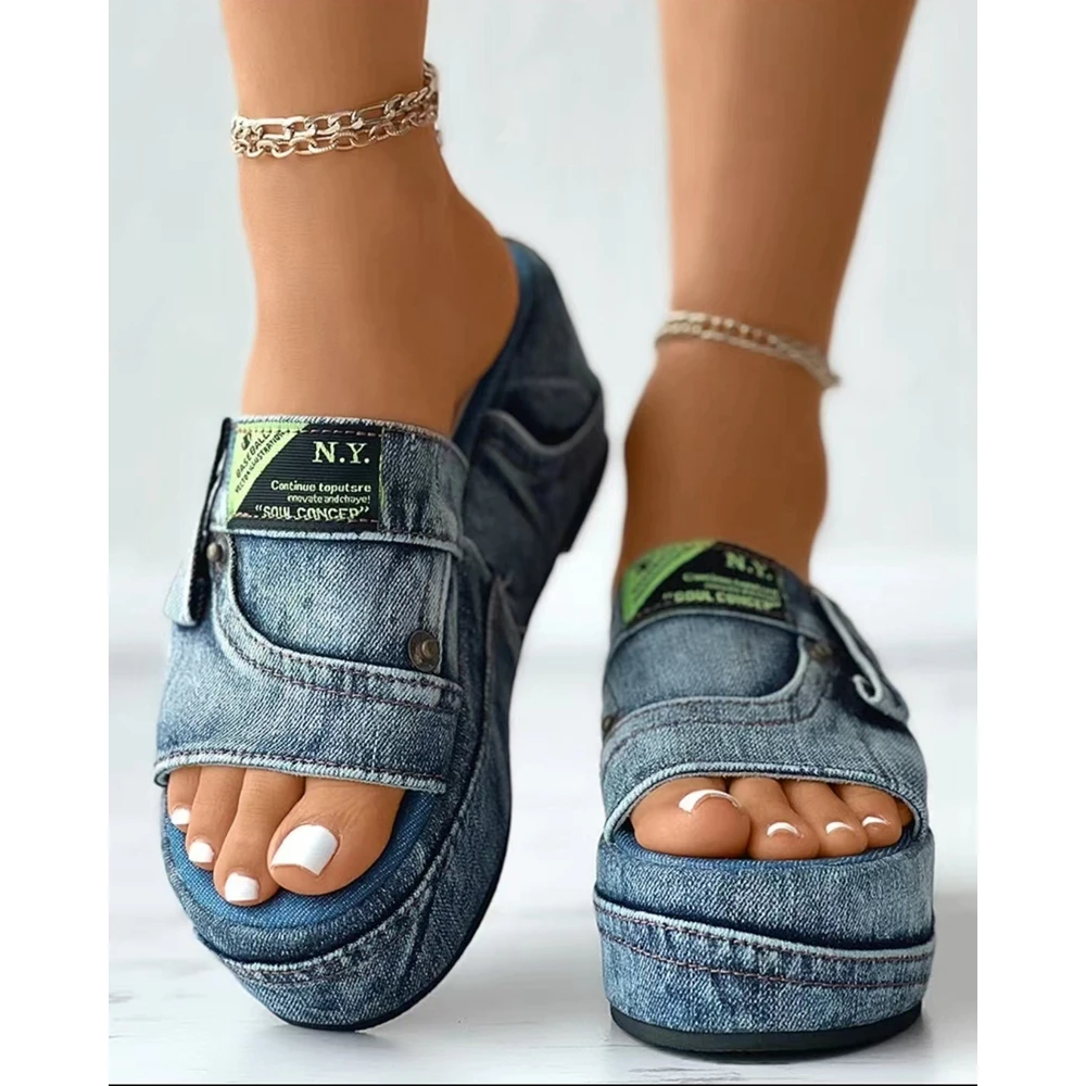 

Platform Shoes Women Casual Letter Label Decor Denim Platform Slippers Summer Fashion Wide Strap Outdoor Slippers Femme Shoes