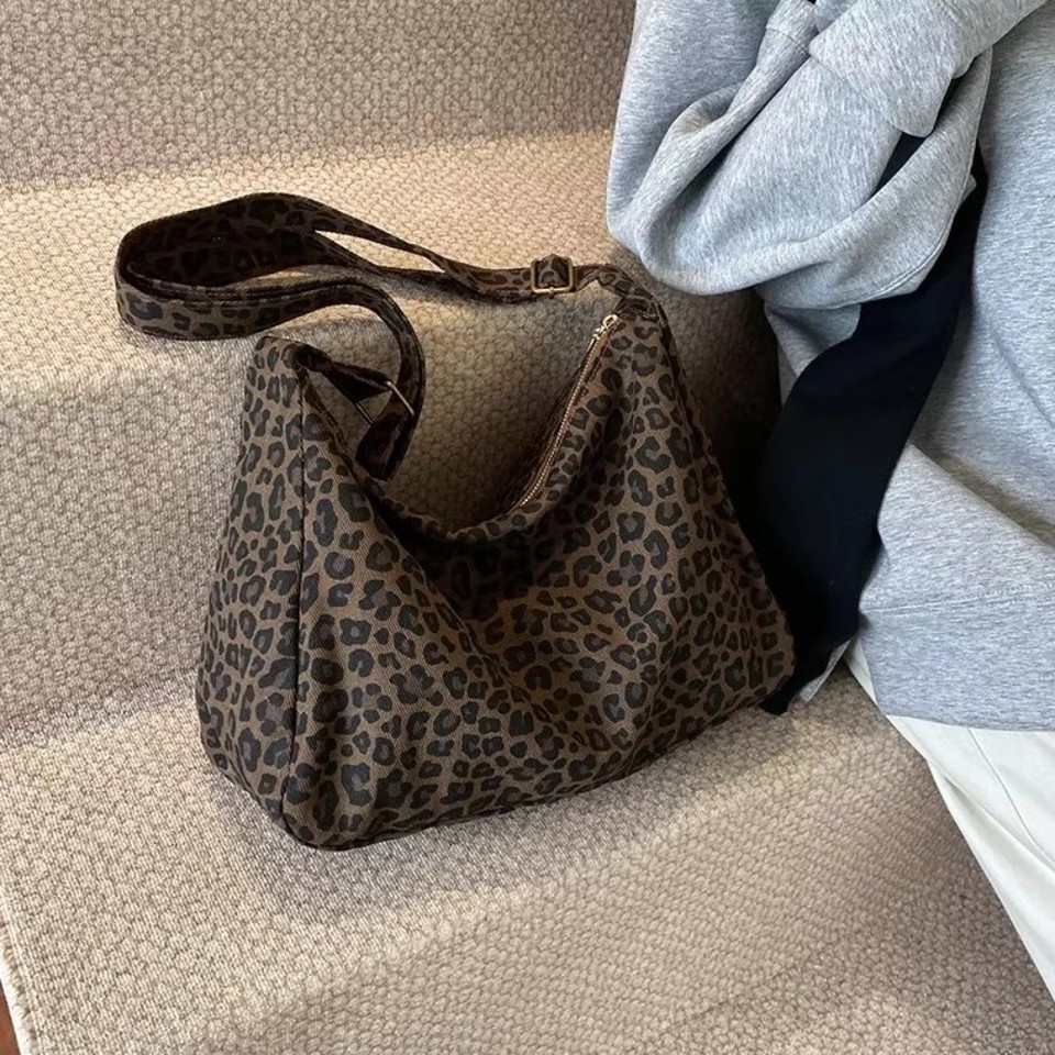  New Soft Textile Women's Shoulder Bag Large Capacity Adjustable Strap Leopard Print Bag Tote Handbag 