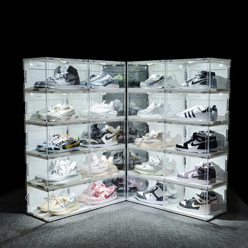 Etagère évolutive et personnalisable pour collectionneur de sneakers