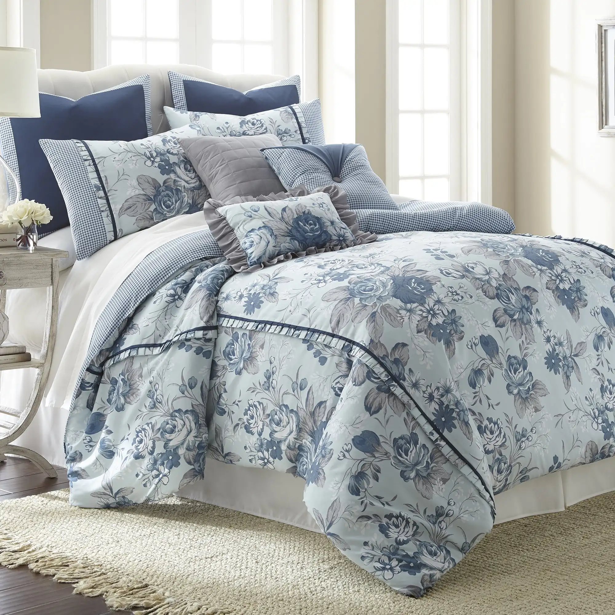 

Floral Farmhouse 8-Piece Comforter Set, Queen silk bedding set