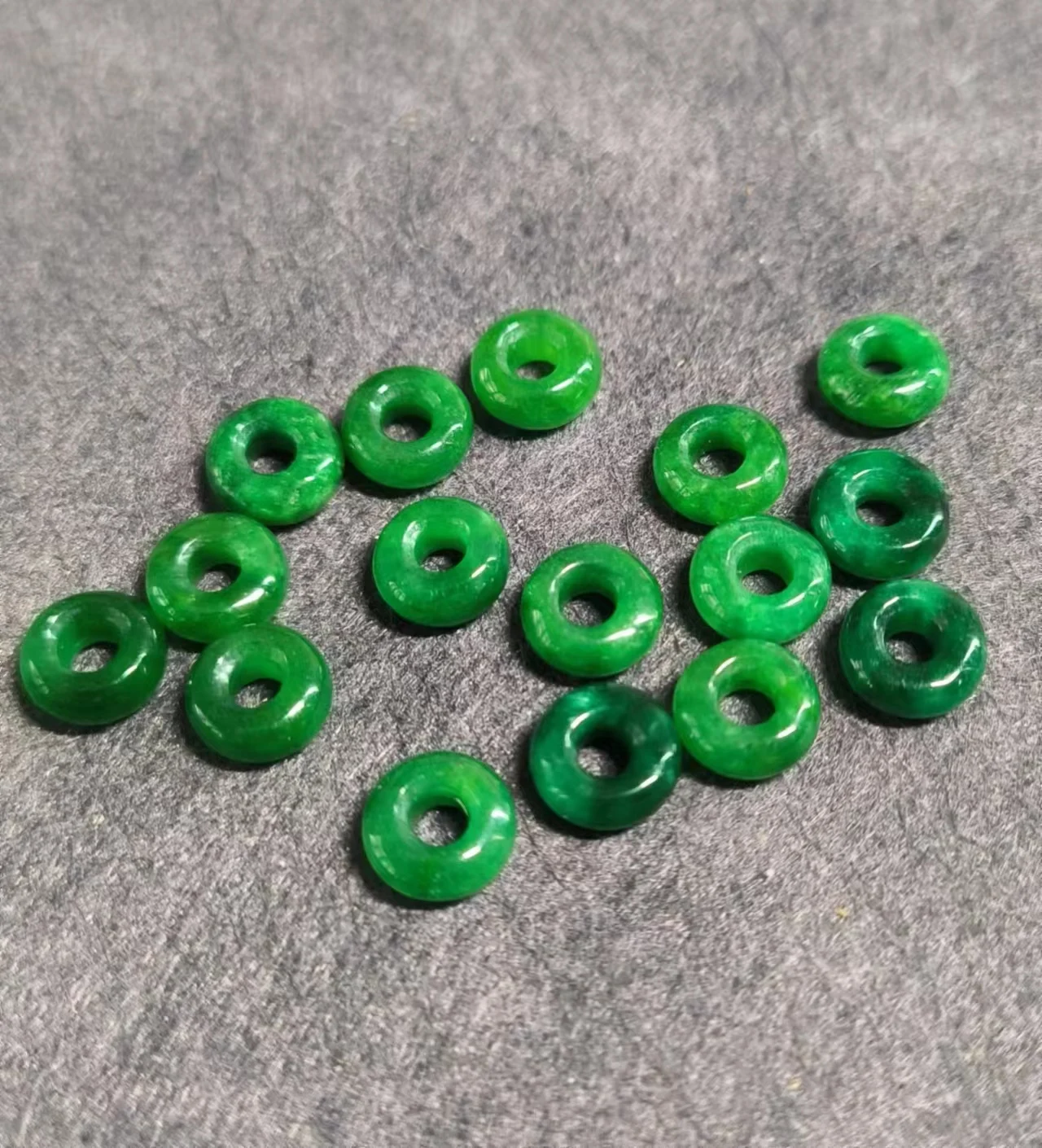 

30pcs/lot Natural Jade Small Circle Loose Beads Wholesale dark green retro ethnic style Bracelet necklace earrings accessories