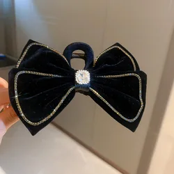 Elegant Large Black Hair Claw Clip - Trendy Solid Color Accessory (Black 4)