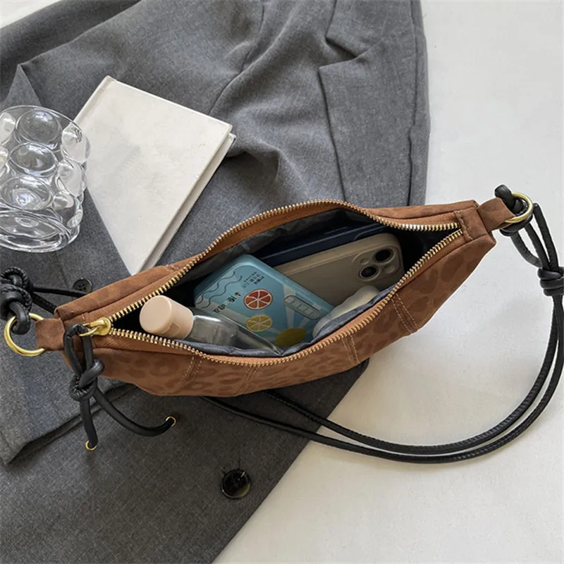 Vintage Faux Suede Underarm Bag, Trendy Retro Beautiful Shoulder Bag, Retro Solid Color Crossbody Bag, Suitable for Daily Use