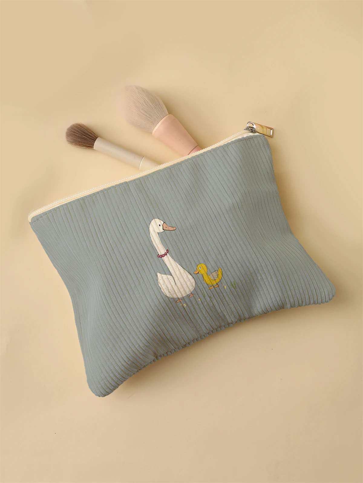 Women's Corduroy Travel Cosmetic Bag Portable Large Capacity Makeup Storage Organizer Zipper Clutch Purse Make up Bag