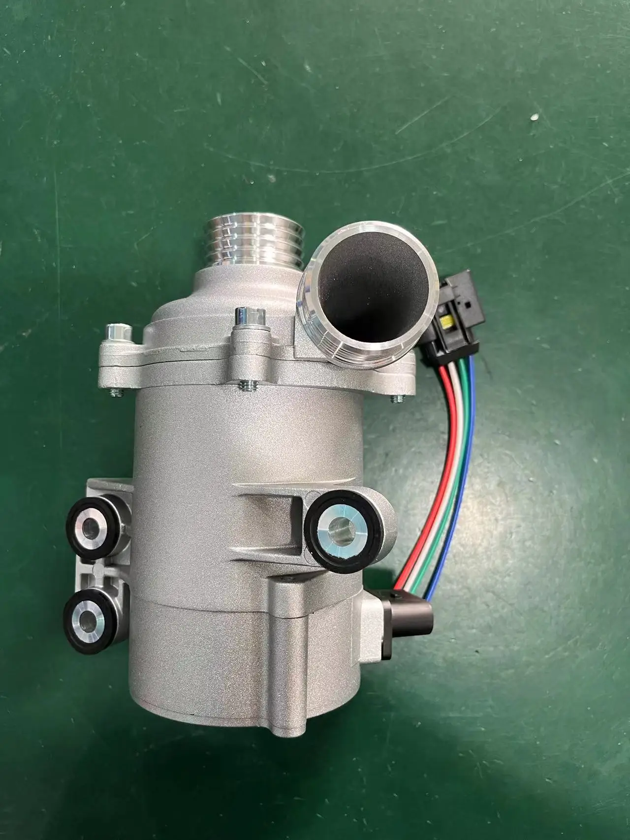Cooling Water Pump Electric Water Pump 12V N20 11517597715 11517571508 for BMW 1 2 3 4 5 X1 X3 X4 Z4 ROADSTER