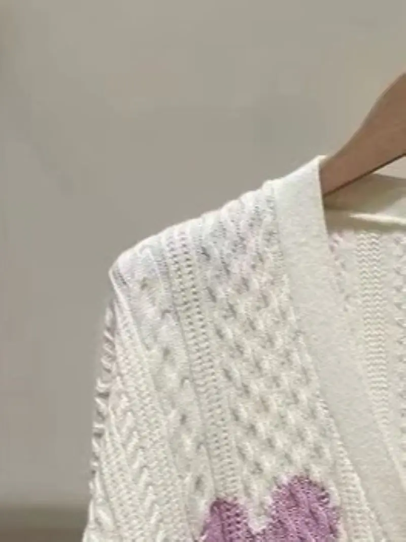 

Floral Jacquard Cardigan for Women Single Breasted Long Sleeve V-Neck Casual Spring 2024 Knitted Coat