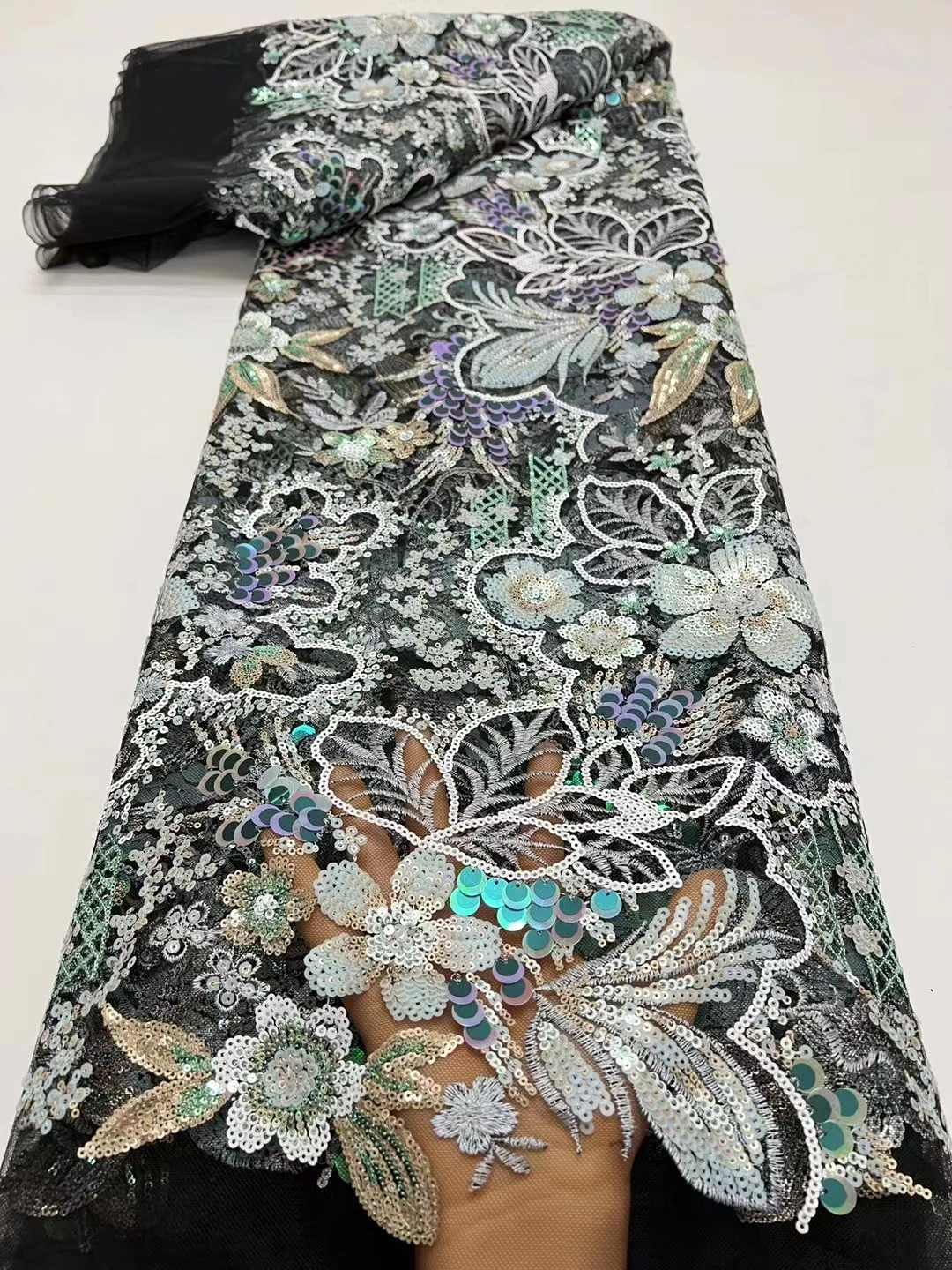 

2024 Latest Nigerian Sequins Lace Fabric Hand Beaded Lace Fabric Luxury French Embroidery Lace Fabric Wedding HX 225