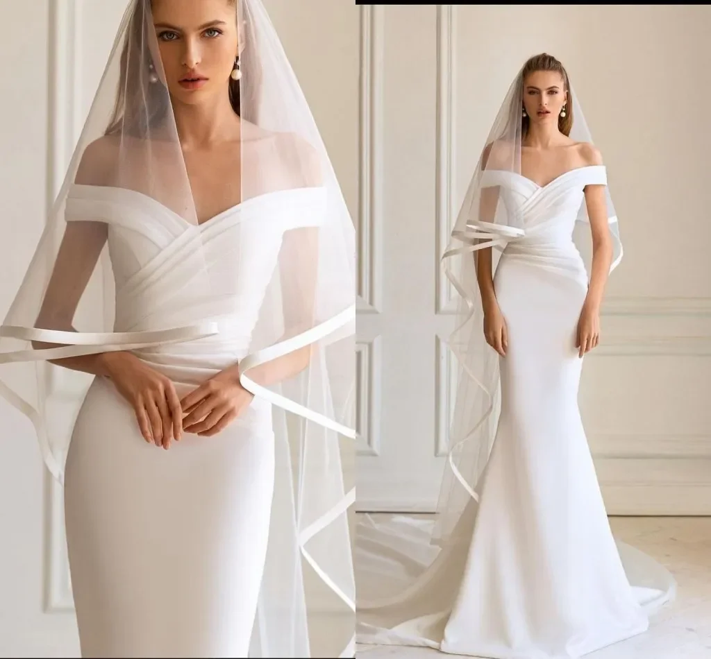 

Beautiful Simple Plus Size Mermaid Wedding Dresses Off Shoulder V Neck Draped Pleats Court Train Bridal Gowns Vestidos De Noiva