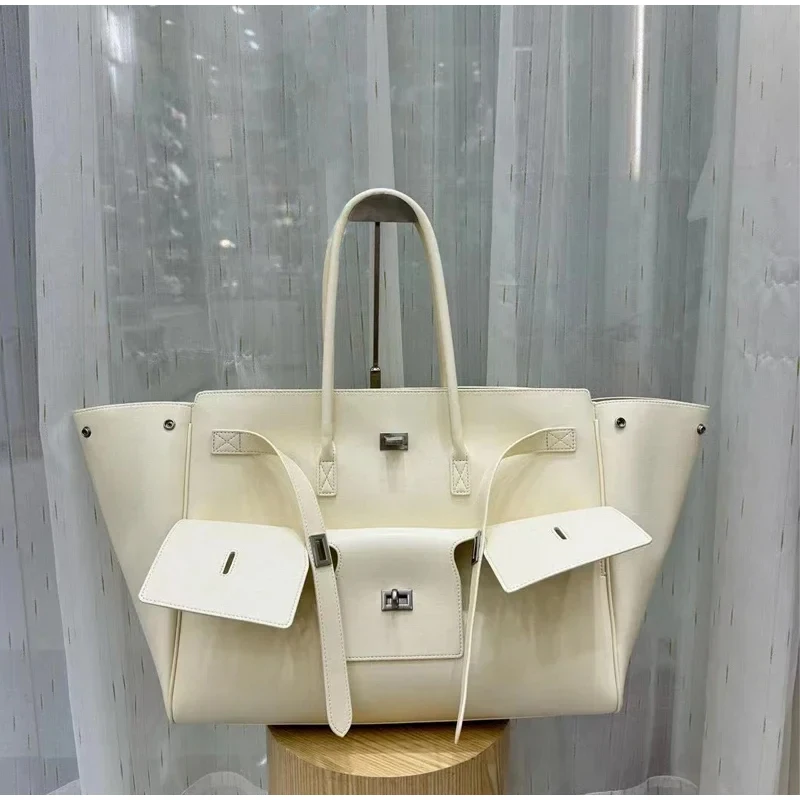Brand Lock Tote Bag New Rodeo Women Bag Fashion Simple Handbag Women Large Capacity Shoulder Bag Commut Spacious Wing Shape Bags 5