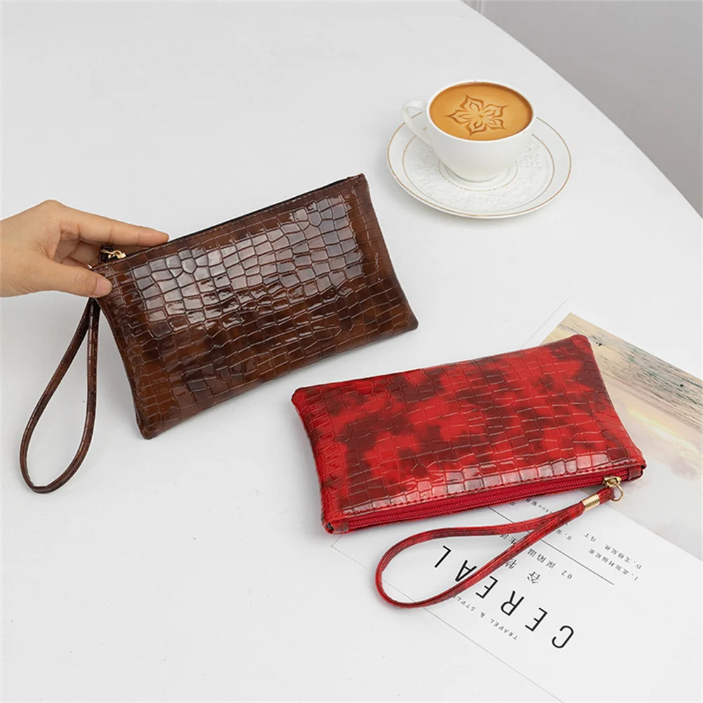 

Crocodile Pattern Mini Bag Women's Wallet Short Zipper Wrist Small Money Bag Retro PU Leather Ladies Card Holder Coin Purse