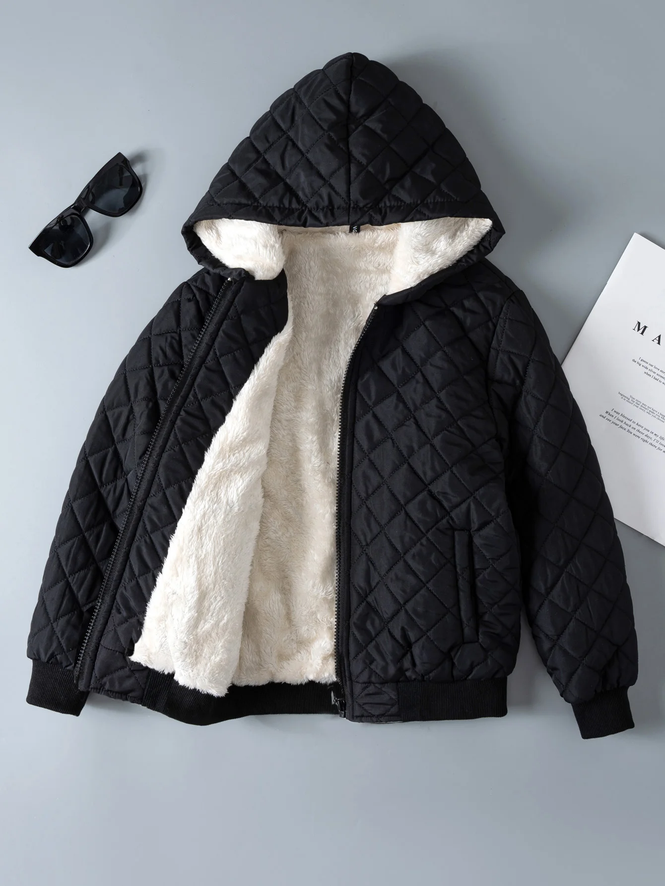 Youngsters' Cozy Fleece-Lined Hooded Jacket Warm Thermal Winter Coat with Pockets for Boys & Girls coat Machine Washable