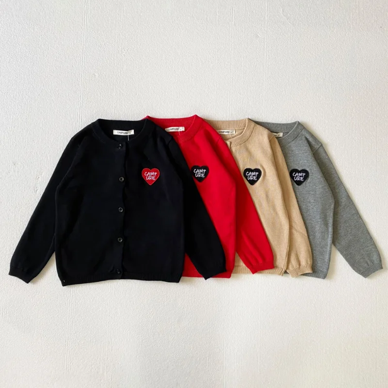 

2023 Autumn Fashion Knitted Cardigan Sweater Boys Girls Heart Letters Embroidery Kniited Coats Kids Outwear