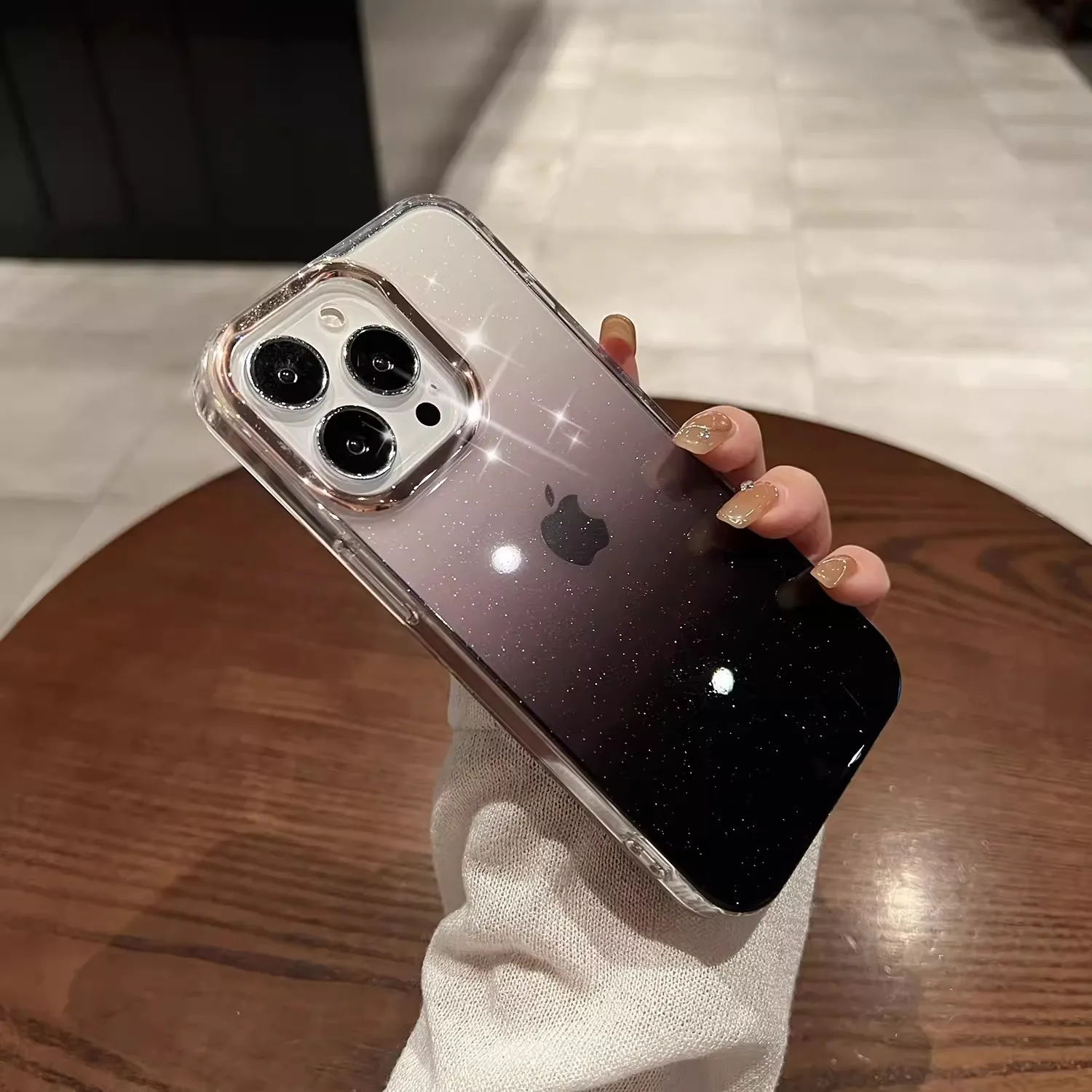 

Чехол прозрачный гальванизированный для Apple iPhone 15, 14 дюймов
