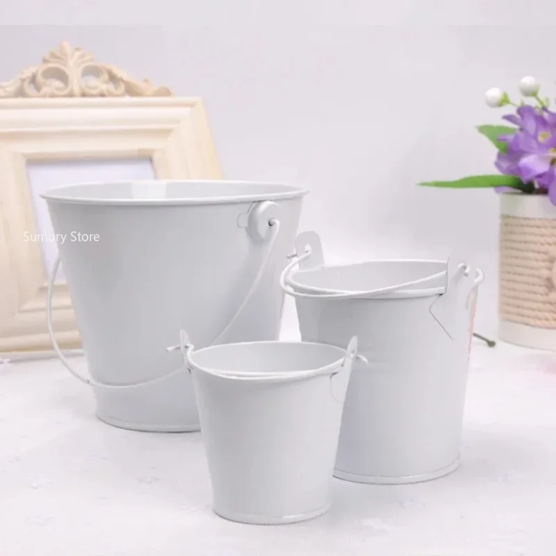 1pc Mini Metal Iron Flower Pot with Handle Hanging Balcony Garden Office Planter Mini Bucket Candy Basket Home Decor
