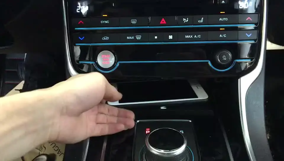 Для Jaguar F-Pace F Pace X761 2015-2025 Беспроводное зарядное устройство для хранения