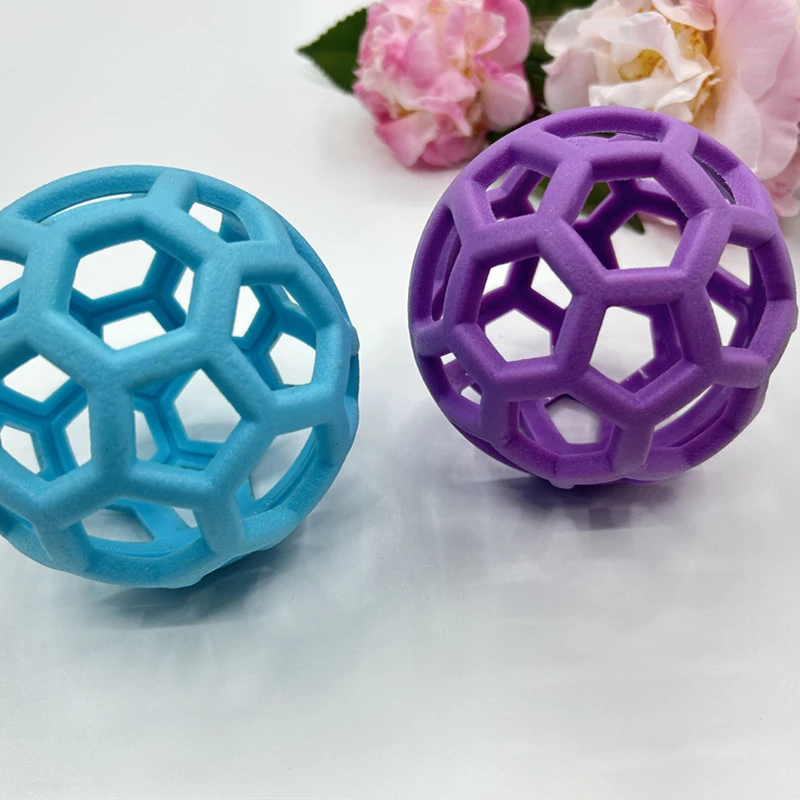 Natural Rubber Chew Toy Dog 、Geometric Safety Ball Pet Interactive Balls Puppy Training Playing Teeth Cleaning Hollow Toys 3
