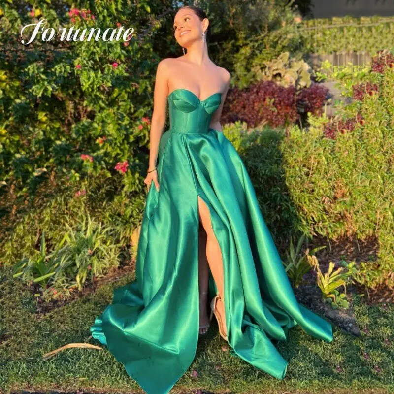 

Милое платье без бретелек для выпускного вечера, женское бальное платье для выпускного вечера, атласное платье с разрезом сбоку и открытой спиной, 2024