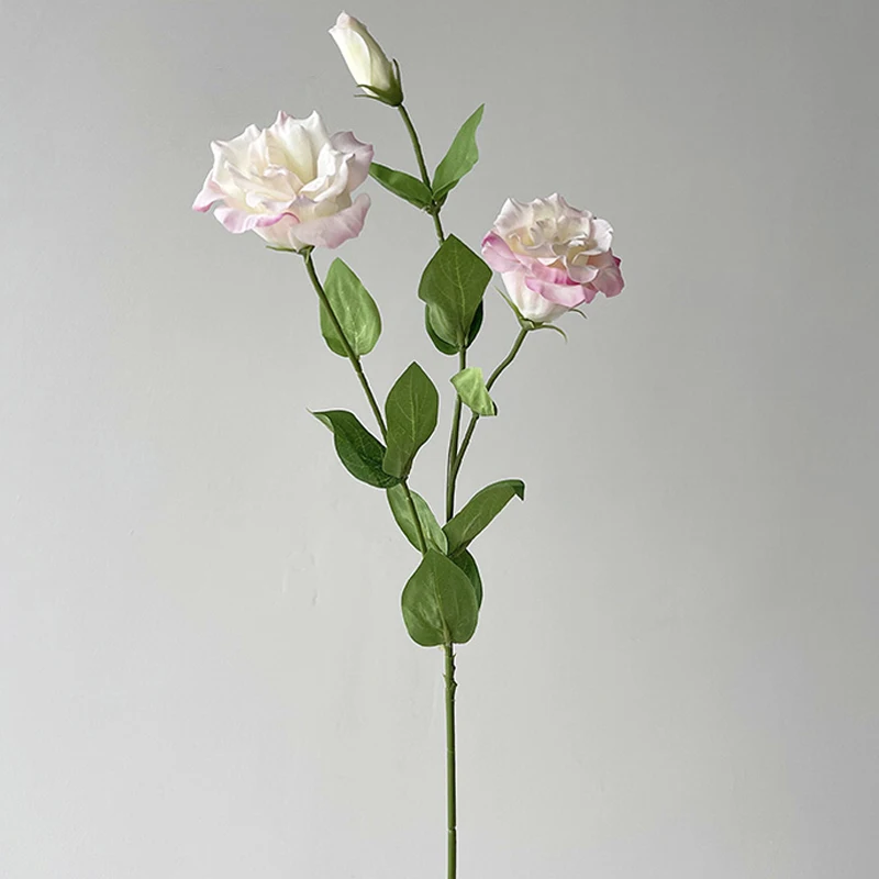 purple lisianthus centerpiece