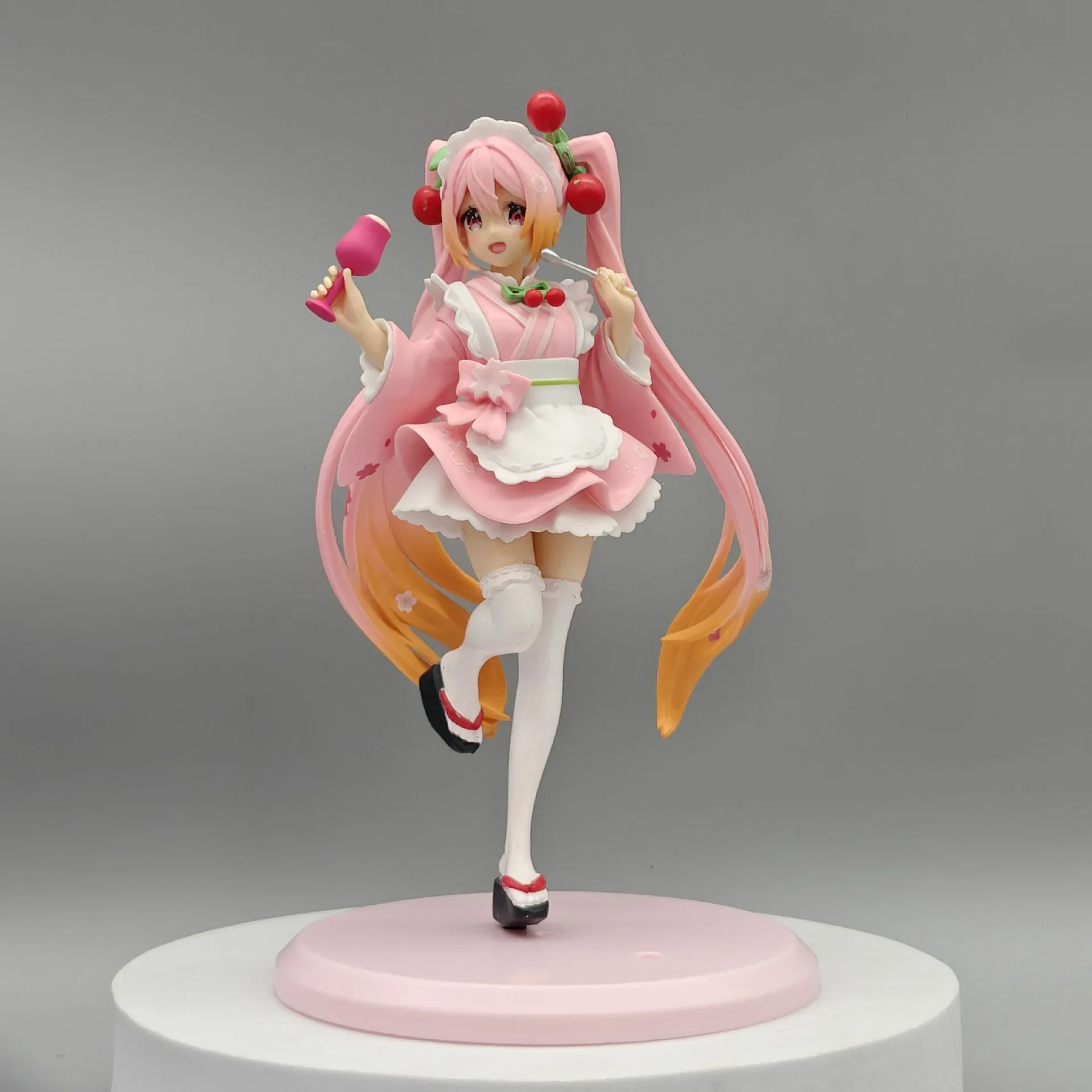 S41b3bfb45a69404f9480f9ddea0a006fU - Hatsune Miku Figure