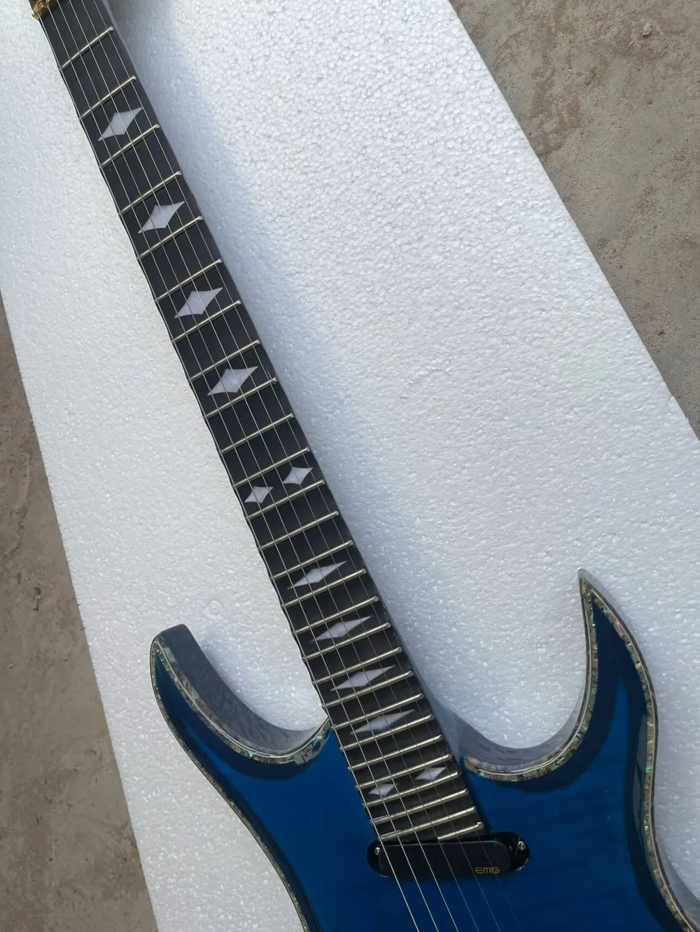 Manico In Acero Fiammato Blu Per Chitarra Elettrica Con 22 Tasti E Testa Rotonda In Acciaio Inox