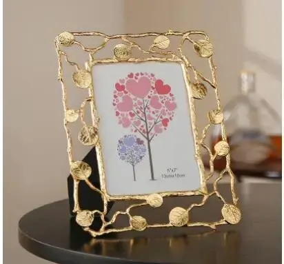 

Creative Electroplating Metal Photo Frame Table Top Decoration Rectangular Gold Frame Wedding Family Photo Frame Home Decoration