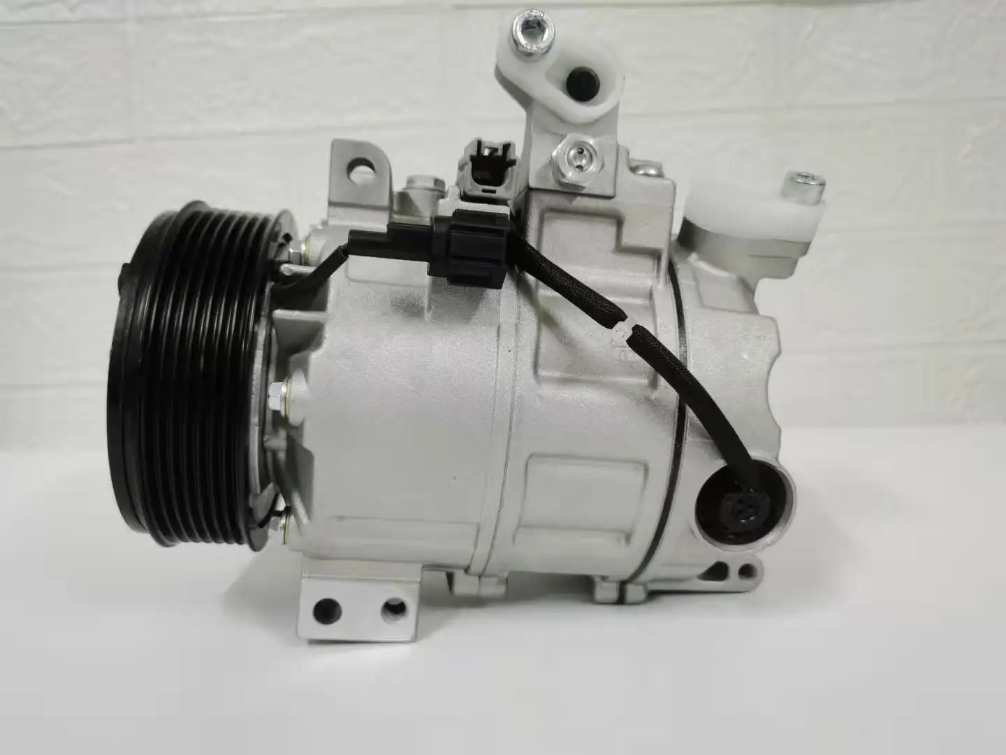 ドレッサー① 日産Gtr r35 9860374465 92600jf01a用エアコンコンプレッサー