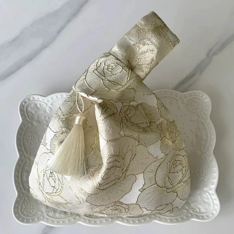 Chinese Style Wrist Bag Tassel Pendant Cheongsam Accessories Embroidery Hanfu Handbag Simple Purse Handbags Small Gift Pouch