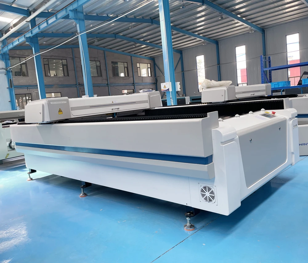 Automatic-Up-down-Table-Auto-Focus-Laser-Cutting-Machine-Photo ...