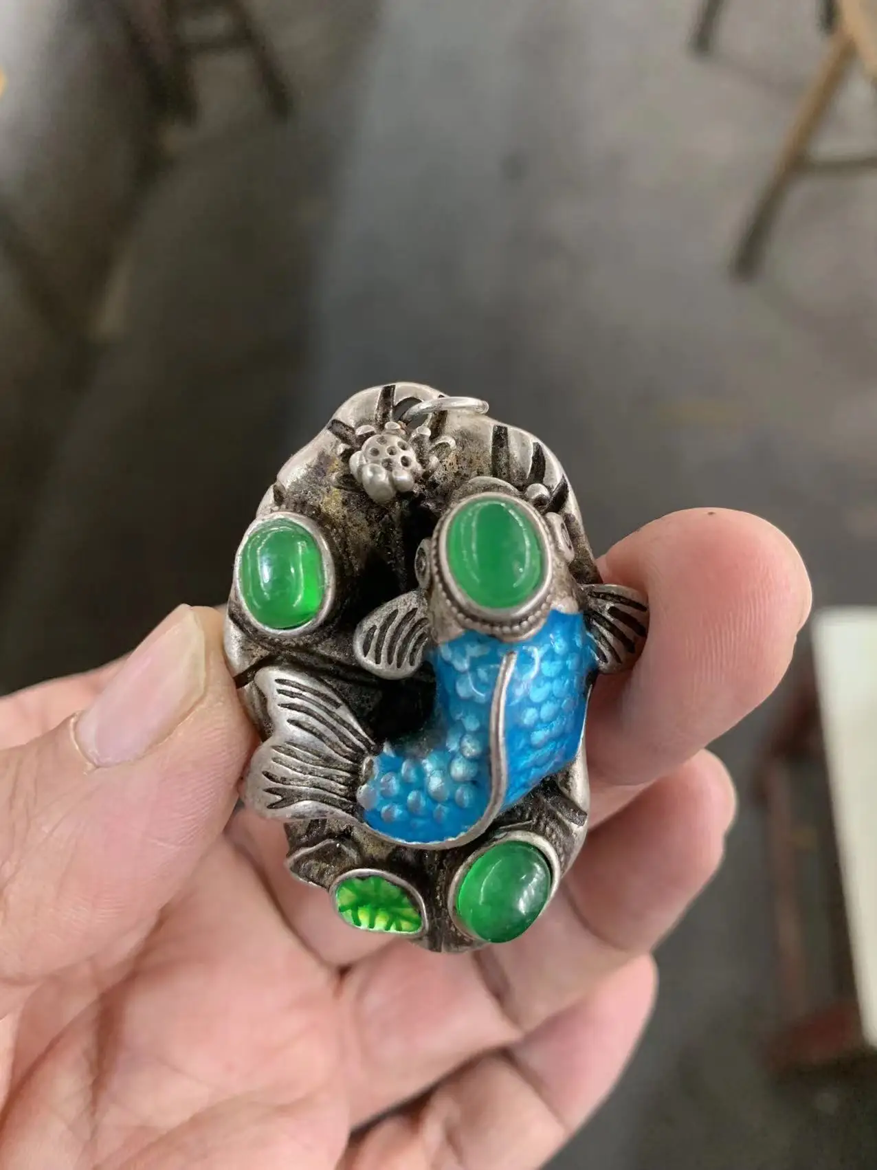 

Редкий Старый Тибетский Серебро и драгоценный камень подвески-рыбки статуя