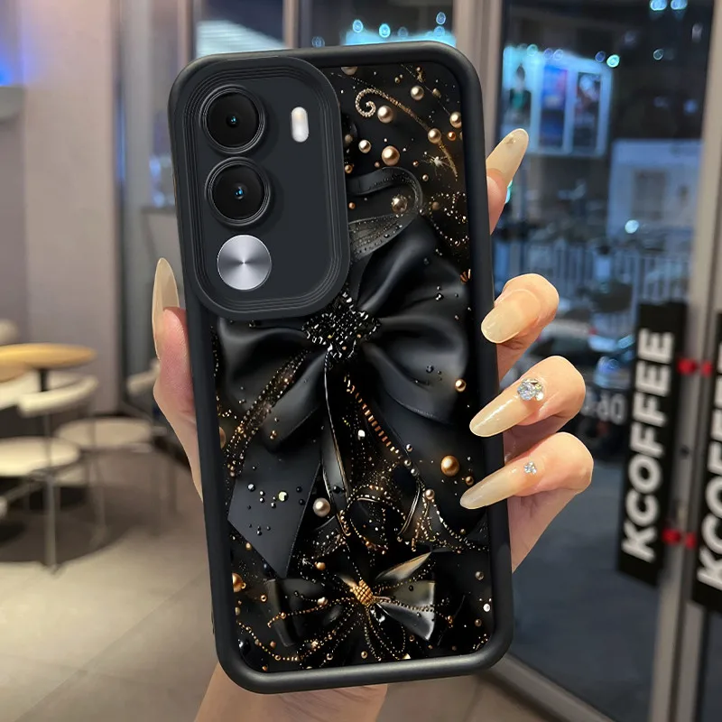 Aesthetic Luxury Fashion Silicone Phone Case – Soft Matte Shockproof Bumper, Full Protection