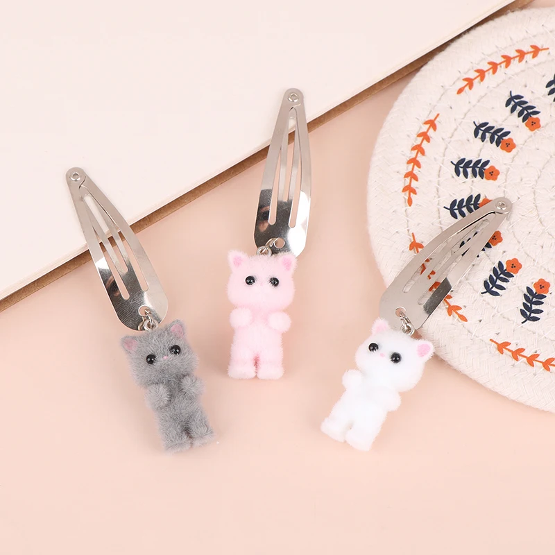 

Fashion Flocking Cat Hair Clip Cartoon Cat Pendant Hairpin Side Bangs Clips For Girls Y2K Hair Accessories