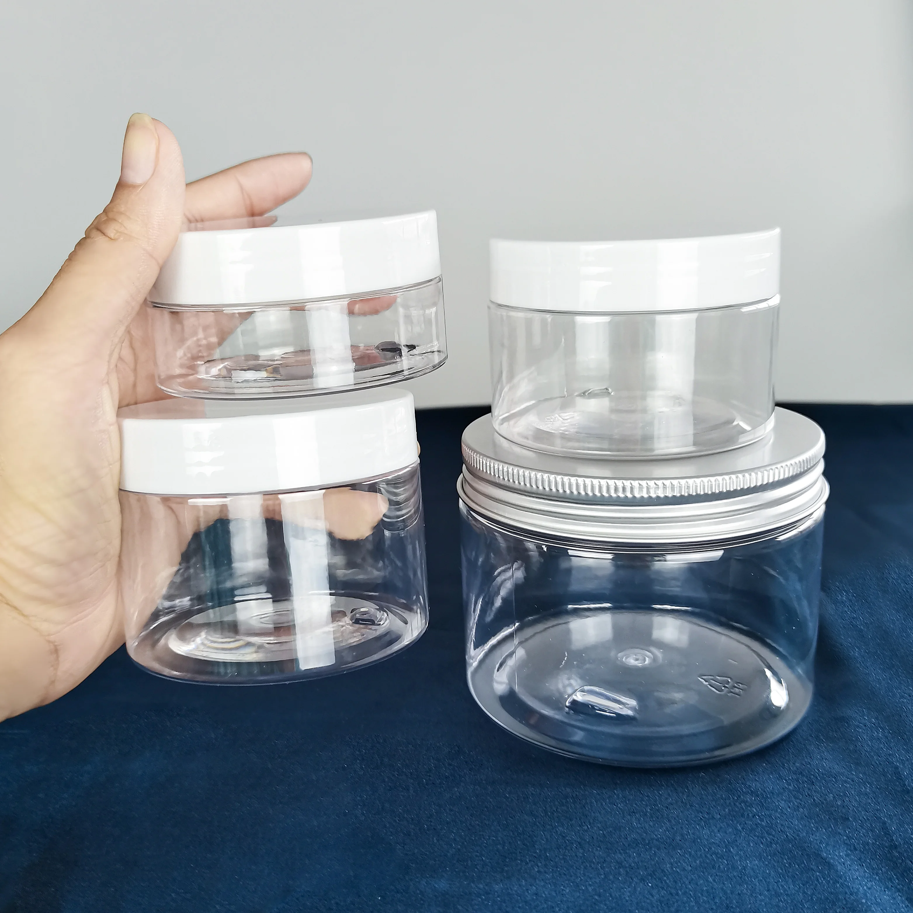 250ml Strong plastic storage containers/jars/tubs/pots- clear lid  10,20,30,40