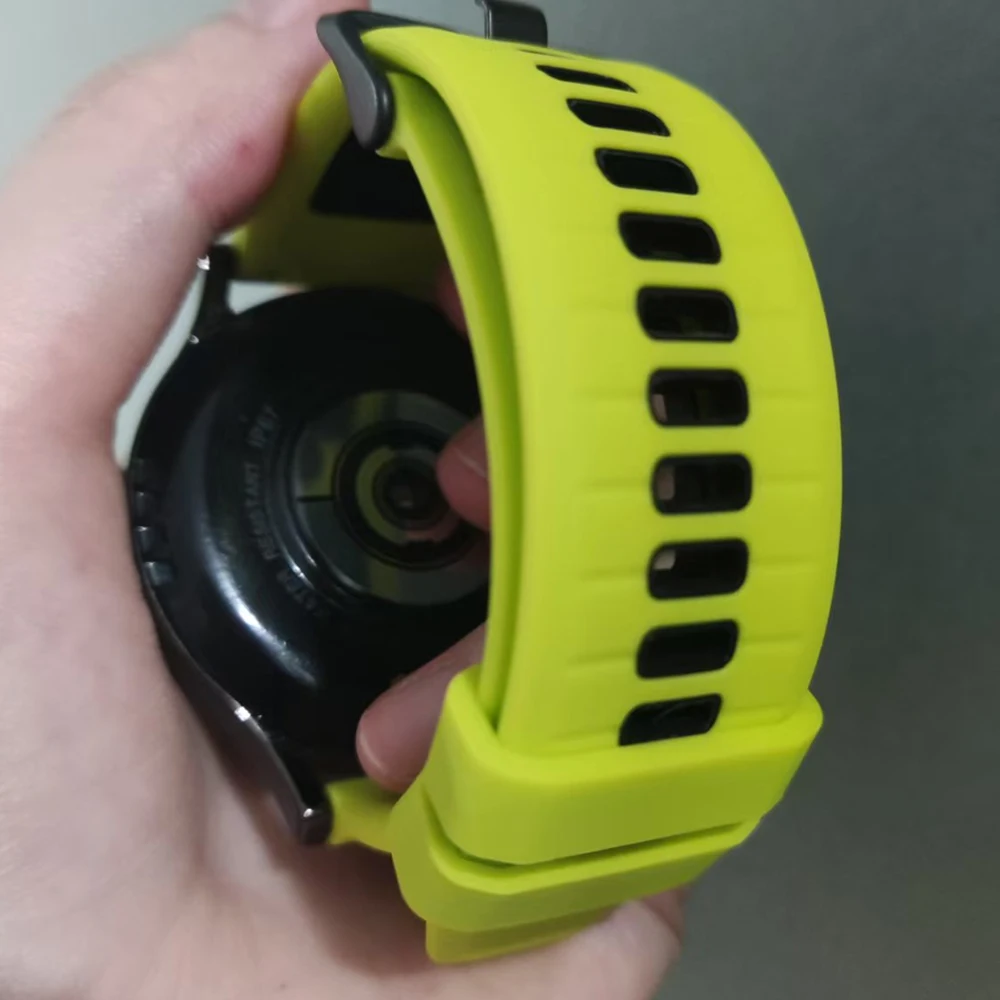 Enhanced Silicone Band - 22mm Soft Strap for Smartwatches, Color 2